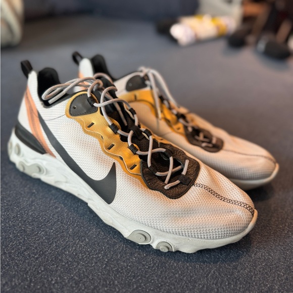 Nike Running Shoes - Picture 3 of 7